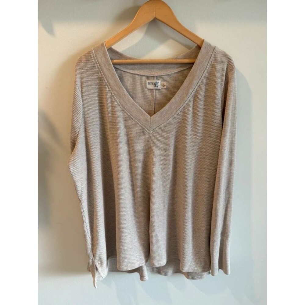 Terra & Sky V neck long sleeve